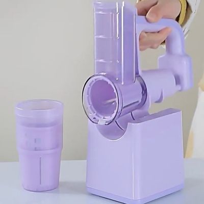 mandoline électrique élimine tout risque de glissement