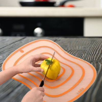 planche à découper pas de mélanges d'odeurs ou de saveurs