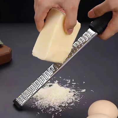râpe à fromage poids équilibré pour minimiser la fatigue