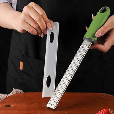 zesteur microplane housse protection en plastique incluse
