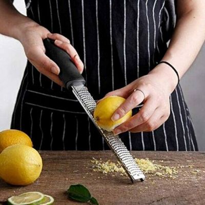 zesteur microplane pâte fine gingembre et ail