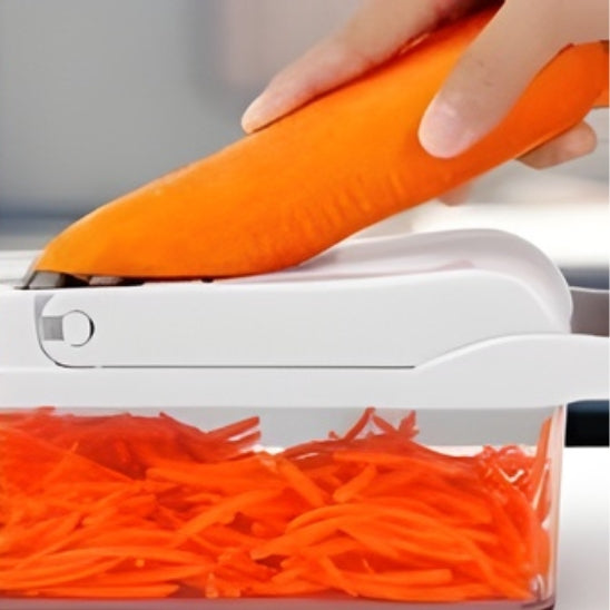 Mandoline Cuisine découper des juliennes de carottes