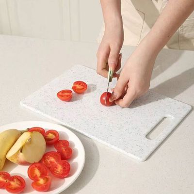planche à découper parfait équilibre entre solidité et protection