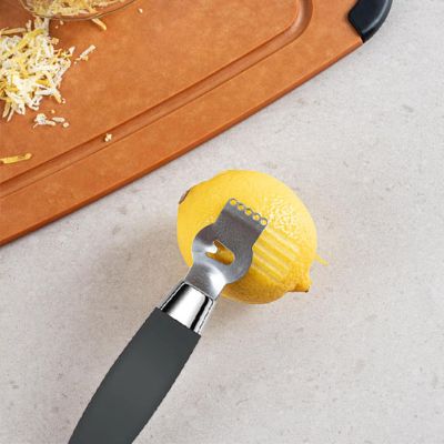 zesteur zestes parfaitement répartis